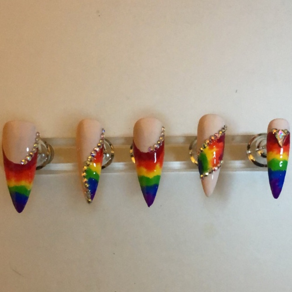 Press on nails - Picture 2 of 2